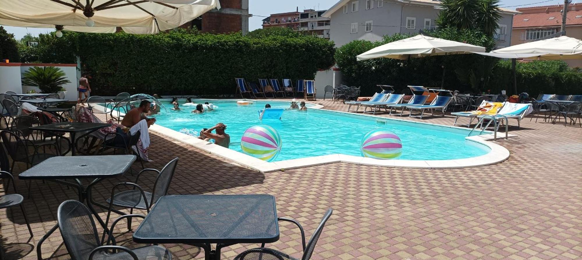 Hotel Marinella 피조 외부 사진