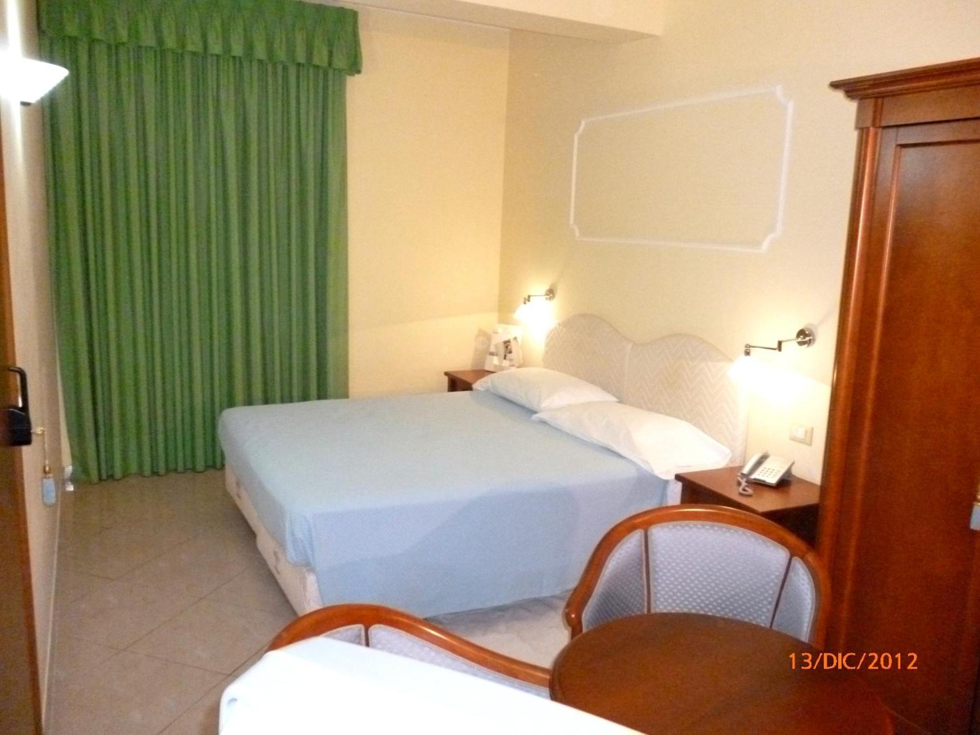 Hotel Marinella 피조 외부 사진