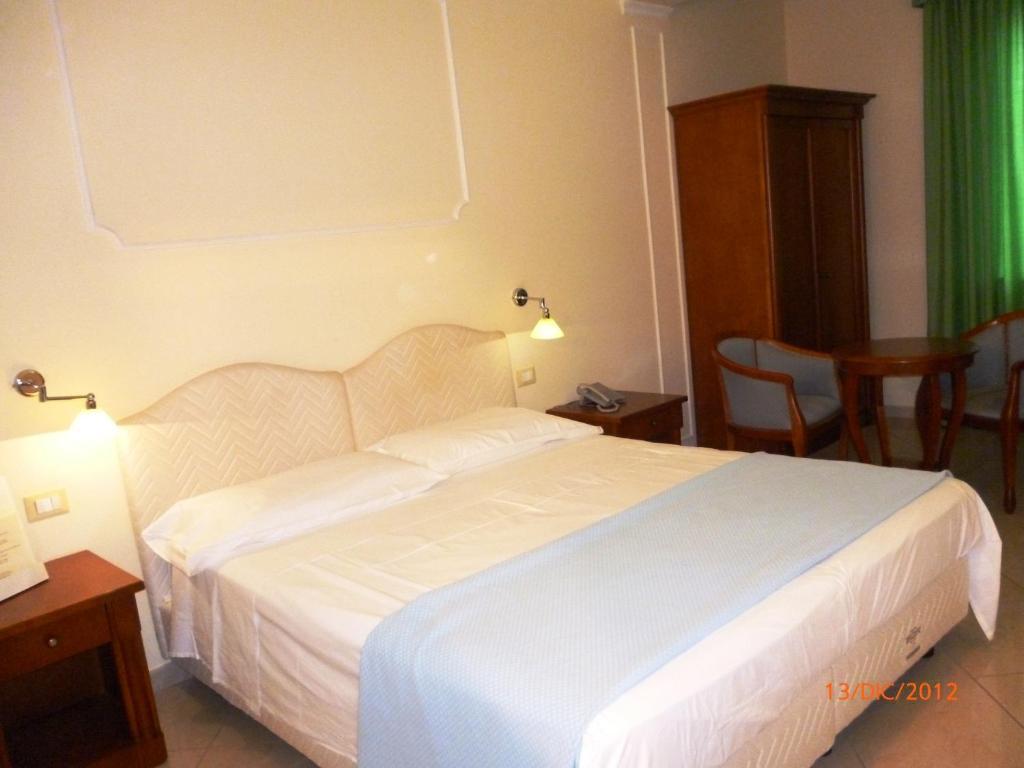 Hotel Marinella 피조 객실 사진